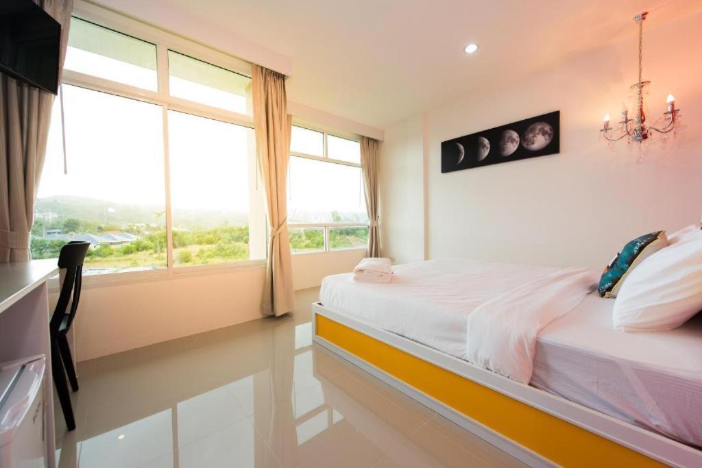 Slowlife Beach Nai Yang Exterior photo